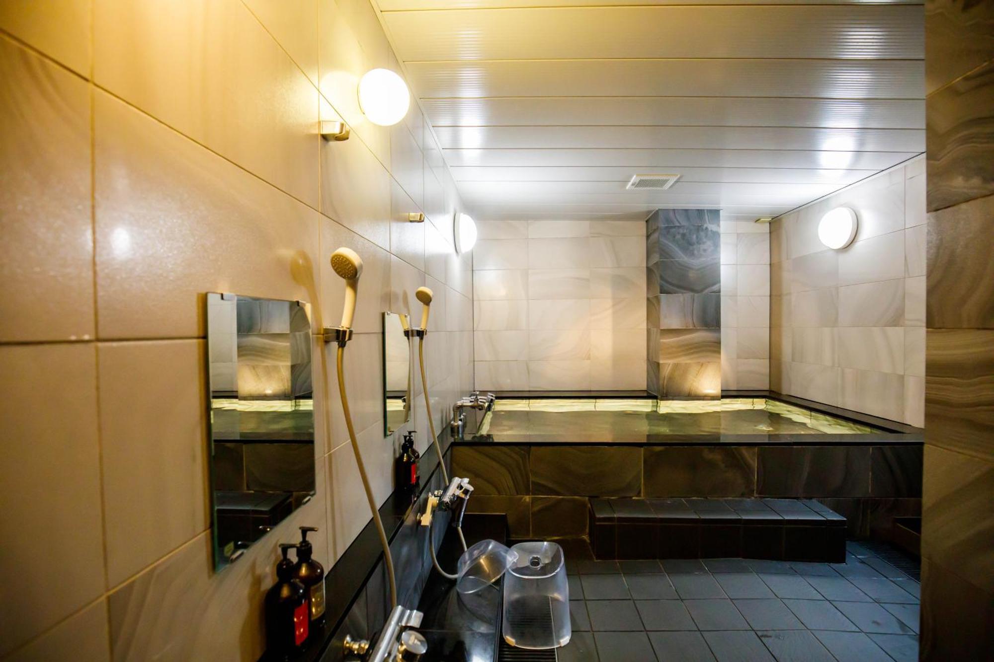 Hotel Sunplaza 2 Annex Osaka Bagian luar foto