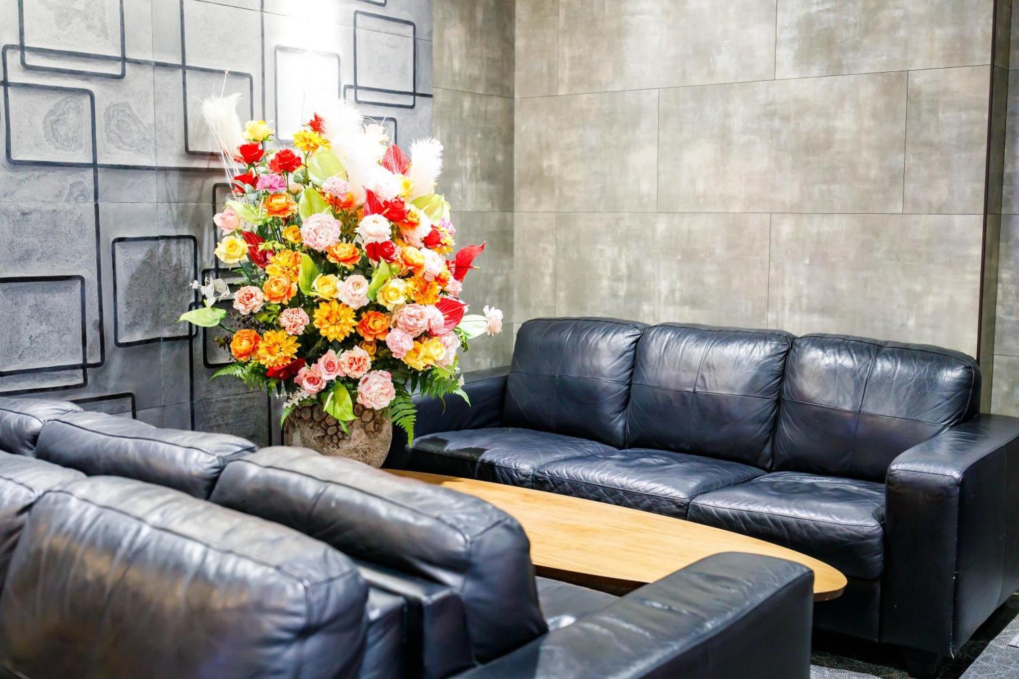 Hotel Sunplaza 2 Annex Osaka Bagian luar foto