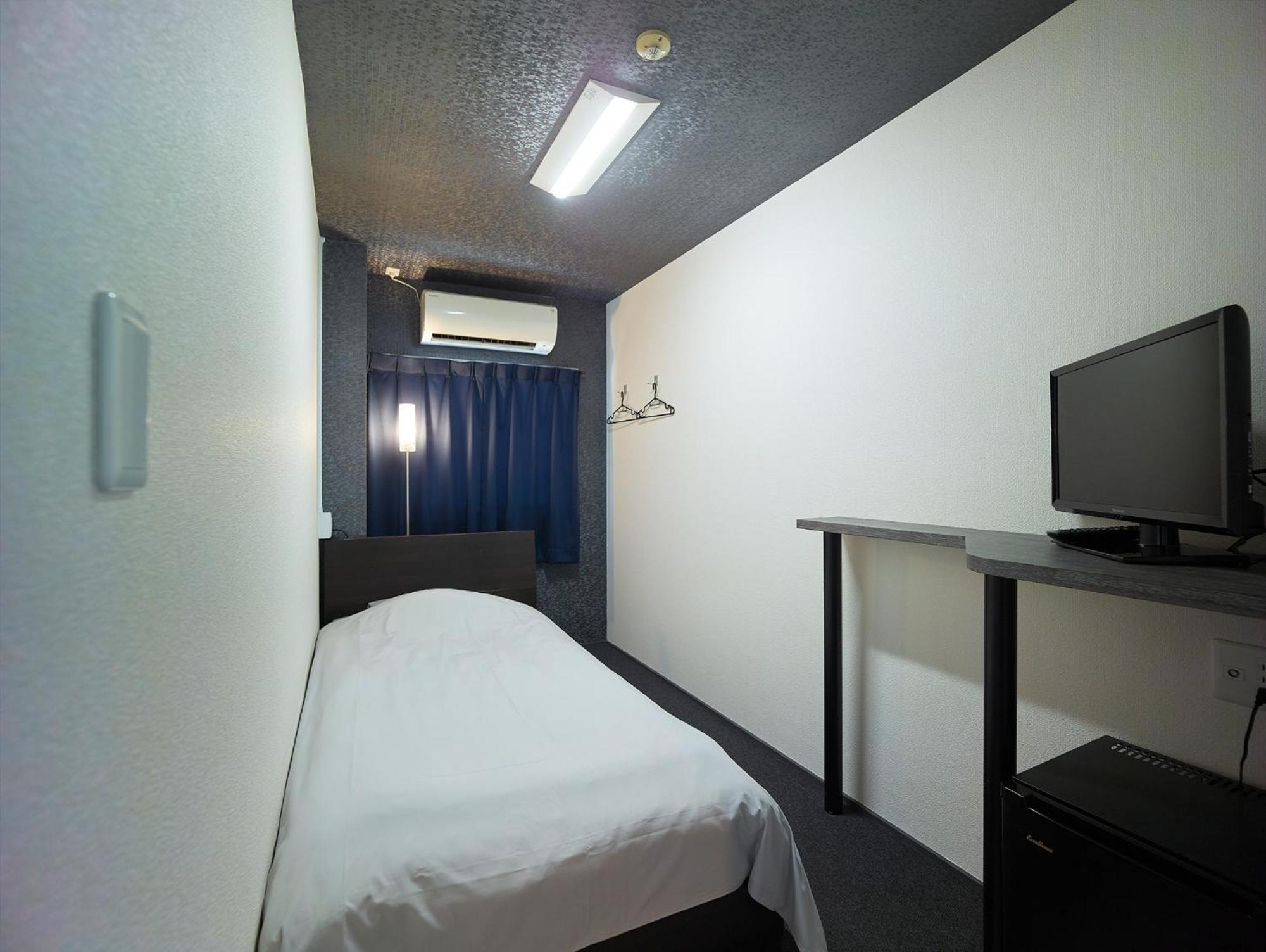 Hotel Sunplaza 2 Annex Osaka Bagian luar foto